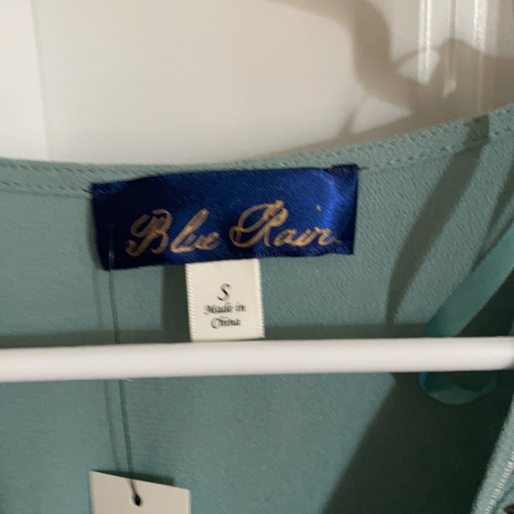 Blue floral faux wrap crepe top Francescas s small - Picture 2 of 3